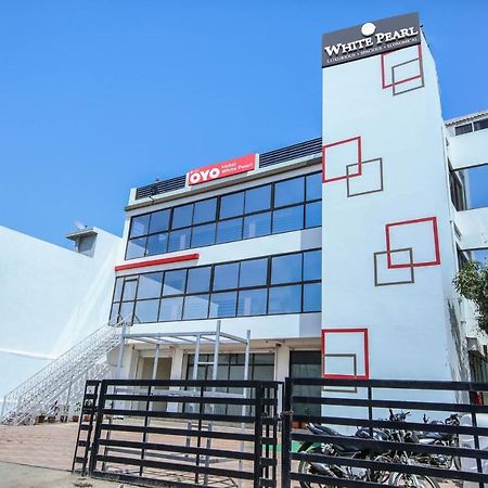 Oyo 3603 White Pearl Hotel Jabalpur Exterior photo